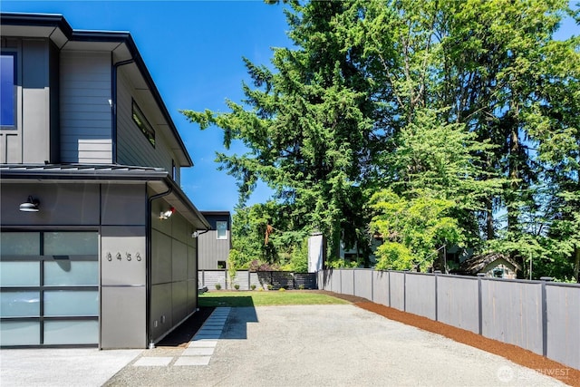 8456 SE 40th St, Mercer Island, WA 98040 - view of side of home