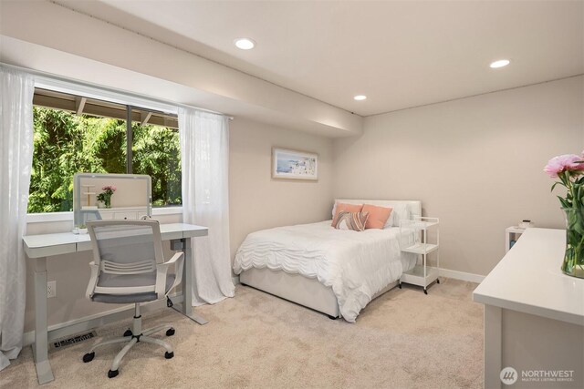 2911 216th Ave NE, Sammamish, WA 98074 - bedroom featuring carpet flooring, recessed lighting, a desk, and baseboards