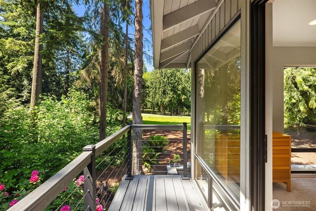 2911 216th Ave NE, Sammamish, WA 98074 - view of deck