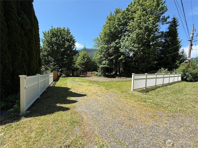 7945 Santa Fe Trl, Maple Falls, WA 98266
