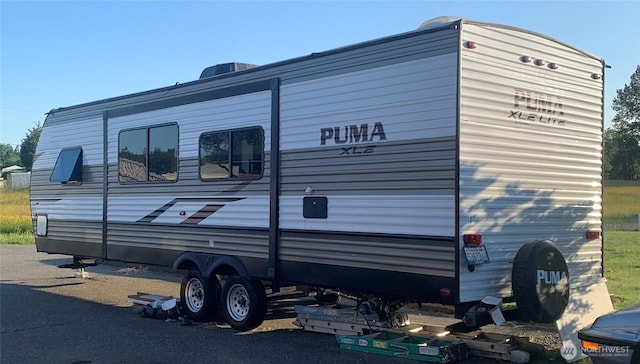 7945 Santa Fe Trl, Maple Falls, WA 98266