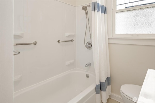 4828 38th Ave NE, Seattle, WA 98105 - full bathroom with shower / bath combo, baseboards, and toilet