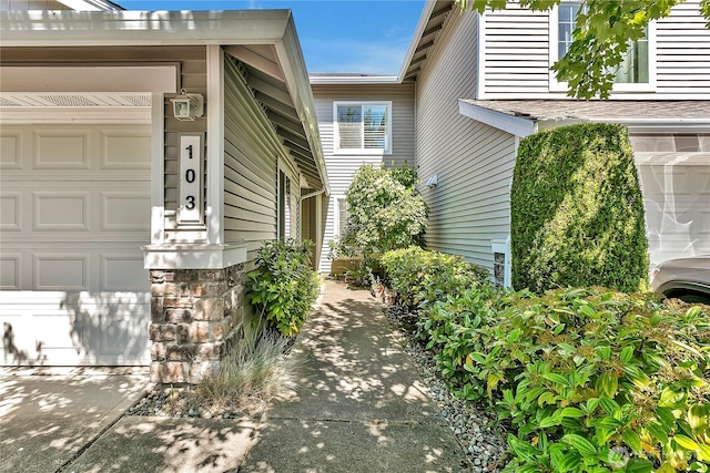 5909 Panorama Dr SE Unit 6-103, Auburn, WA 98092 - doorway to property with a garage