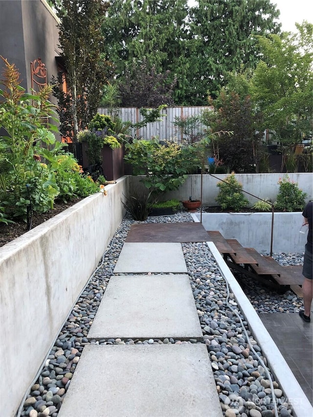 2043 N 78th St, Seattle, WA 98103 - view of patio / terrace