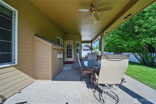832 SE Vintage Way, College Place, WA 99324 - view of patio with outdoor dining space and ceiling fan