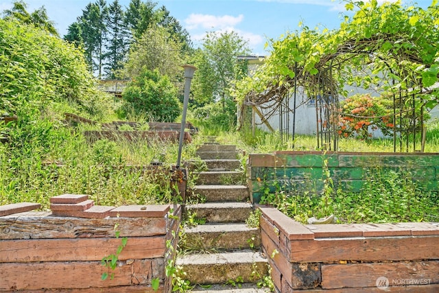 5060 E State Route 106, Union, WA 98592 - view of yard featuring a garden