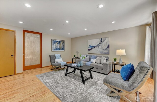 3222 107th Ave SE, Bellevue, WA 98004 - living area with light wood-style flooring, recessed lighting, and baseboards