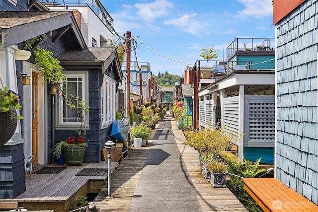 2031 Fairview Ave E Unit E, Seattle, WA 98102 - surrounding community featuring a residential view