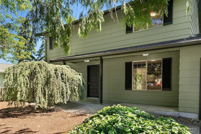 16817 21st Ave E, Spanaway, WA 98387 - view of front of house featuring a porch