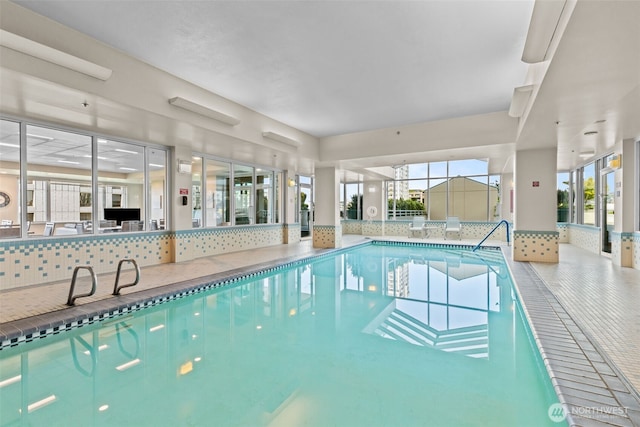 2600 2nd Ave Unit 504, Seattle, WA 98121 - view of indoor pool