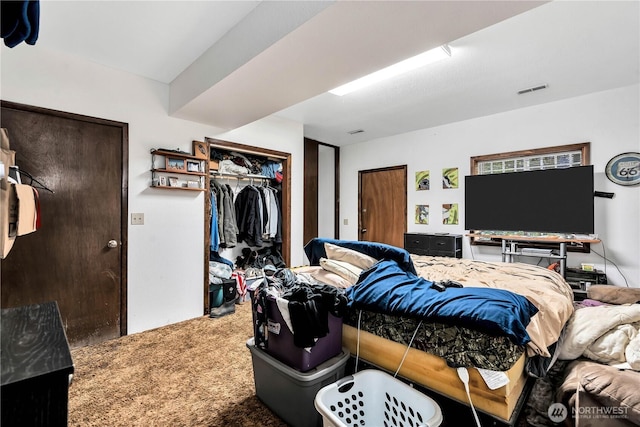 214 Inglewood Dr, Longview, WA 98632 - carpeted bedroom with a closet