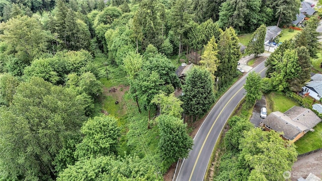 214 Inglewood Dr, Longview, WA 98632 - aerial overview of property's location featuring a heavily wooded area