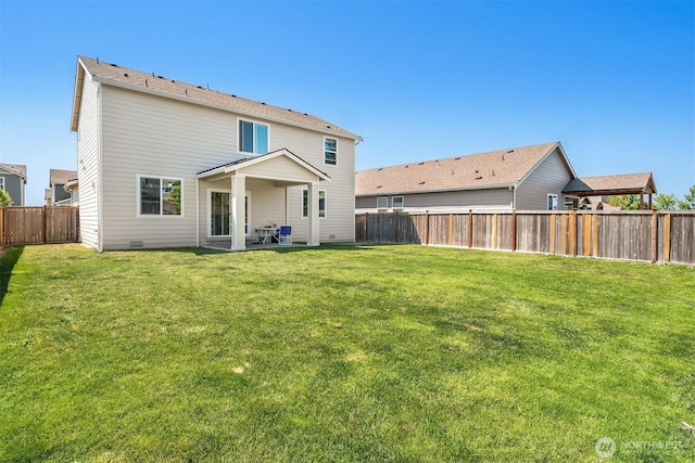 363 Franks Ln N, Enumclaw, WA 98022 - back of property with a fenced backyard and a patio
