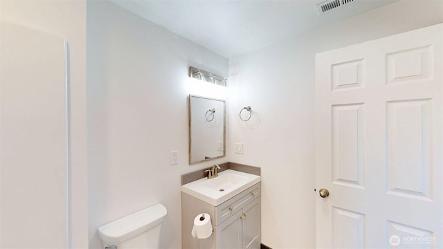 40 Utke Ln, Omak, WA 98841 - bathroom featuring vanity and toilet