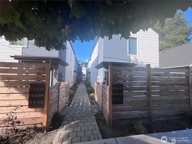 1042 S Donovan St Unit 5, Seattle, WA 98108 - view of side of property