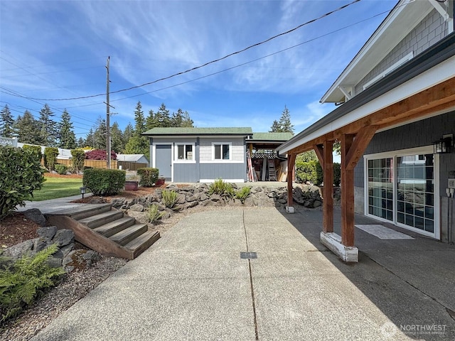 1538 W 12th St, Port Angeles, WA 98363 - view of patio with an outdoor structure