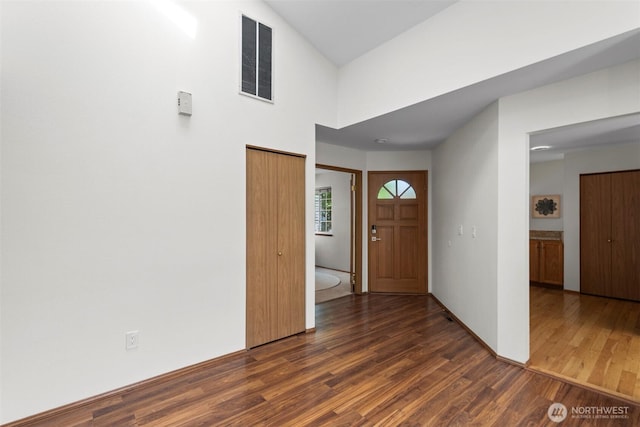 12731 102nd Ave NE, Kirkland, WA 98034 - entrance foyer with wood finished floors