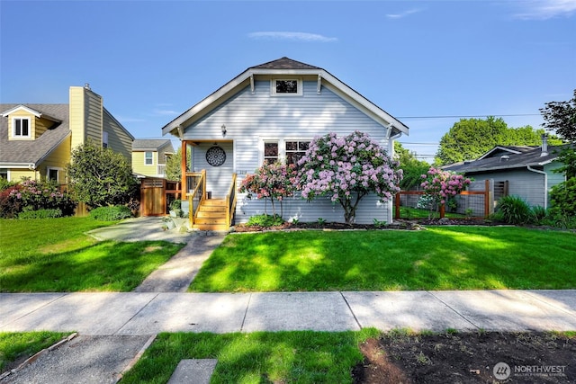 2218 Williams St, Bellingham, WA 98225 - view of front facade with a front yard