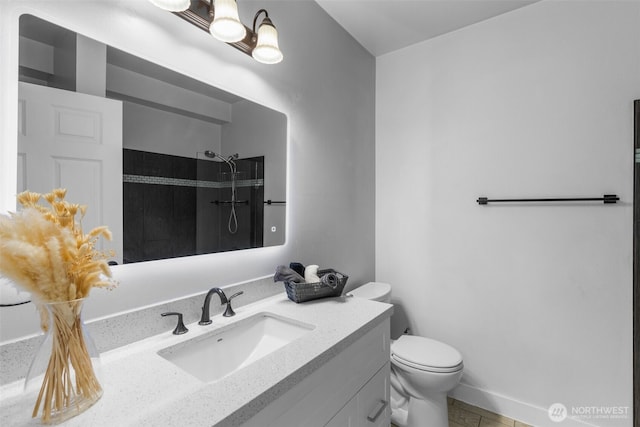 19500 Ballinger Way NE Unit 109, Shoreline, WA 98155 - full bath featuring a tile shower, vanity, and toilet