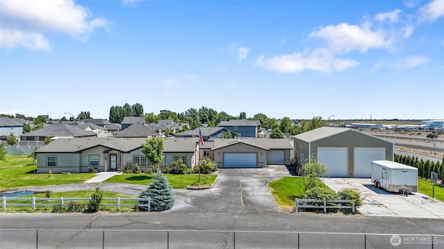 1183 E.9 Rd NE, Moses Lake, WA 98837 - ranch-style home with a residential view and a detached garage