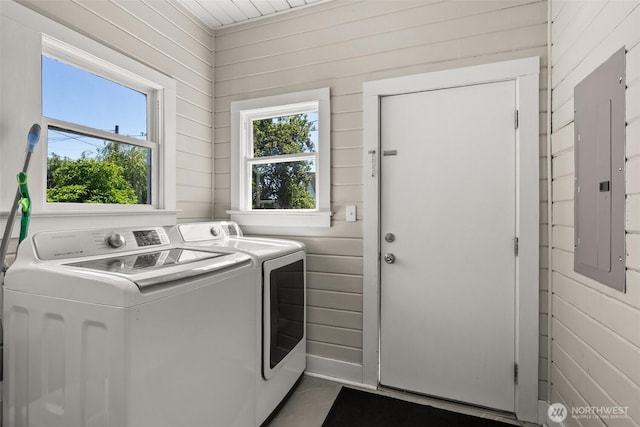 121 SW Alfred Ave, Chehalis, WA 98532 - washroom featuring independent washer and dryer and electric panel