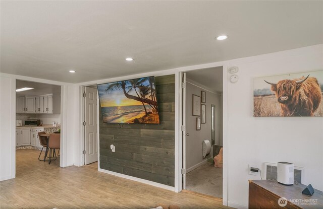 632 Dayton St, Omak, WA 98841 - living room with light wood-type flooring, recessed lighting, and baseboards