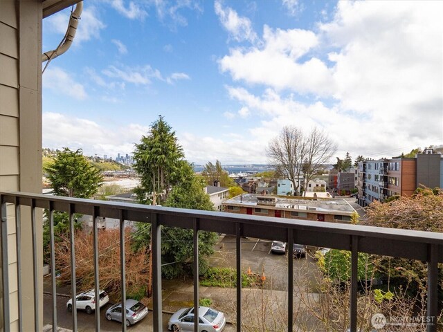2200 Thorndyke Ave W Unit 404, Seattle, WA 98199 - photo 5