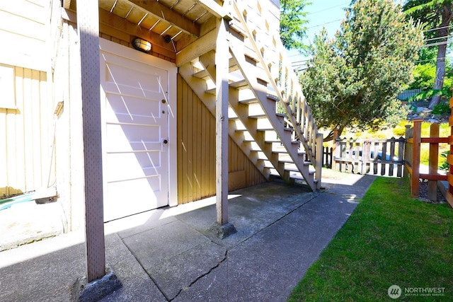920 4th Ave N, Seattle, WA 98109 - view of entrance to property