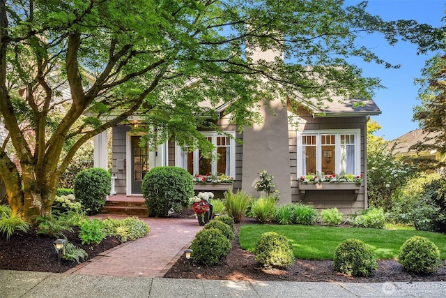 1836 NE Ravenna Blvd, Seattle, WA 98105 - view of front of property featuring a chimney