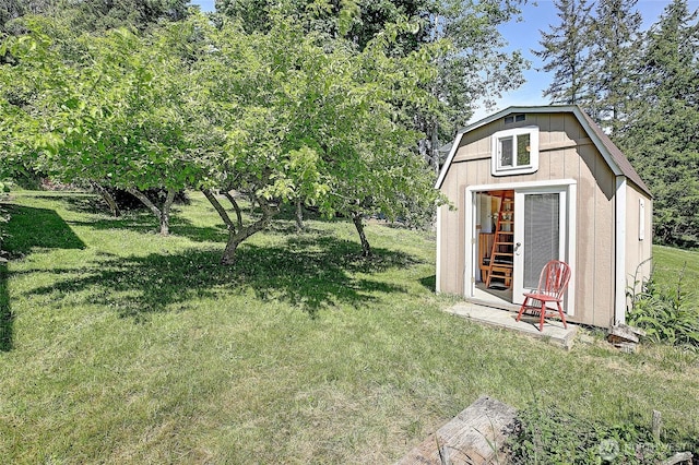 881 Lawson Rd, Camano Island, WA 98282 - view of grassy yard with an outdoor structure