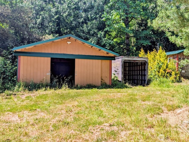 12508 Kellogg Lake Rd, Sultan, WA 98294 - view of pole building featuring a yard