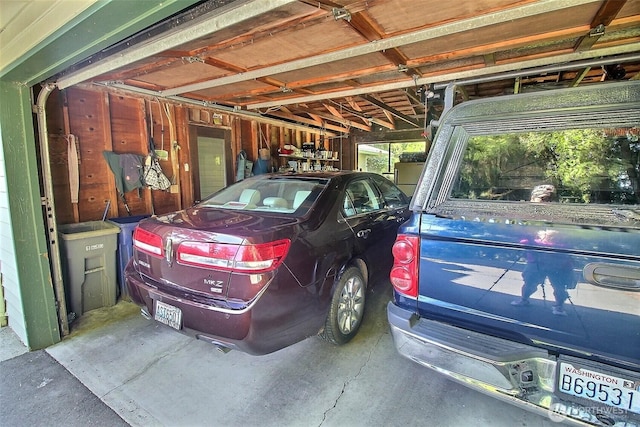 19640 SE 29th St, Sammamish, WA 98075 - view of garage