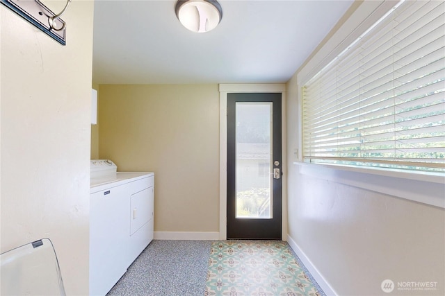 1250 Bryant, Walla Walla, WA 99362 - laundry area with independent washer and dryer, baseboards, and light flooring
