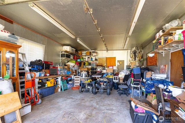 300 Brim Rd, Onalaska, WA 98570 - garage with a workshop area