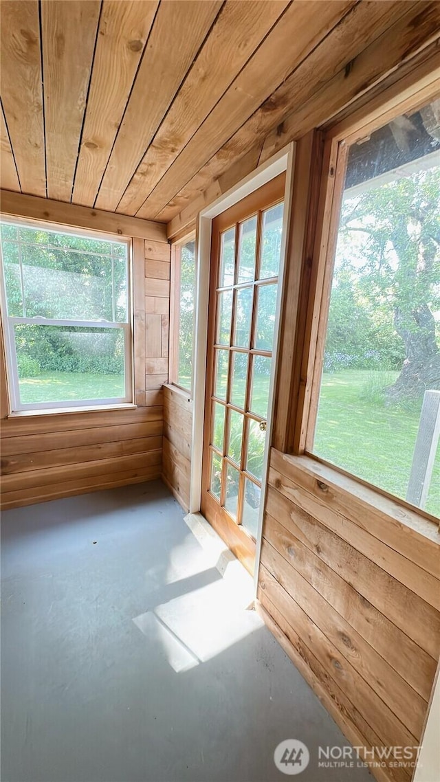 7459 Blaine Rd, Blaine, WA 98230 - unfurnished sunroom featuring healthy amount of natural light