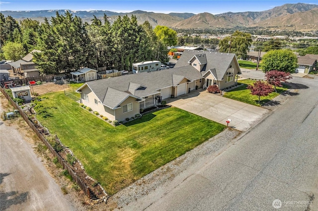 2509 Boston Ave NW, East Wenatchee, WA 98802 - aerial view of property and surrounding area featuring a mountain backdrop