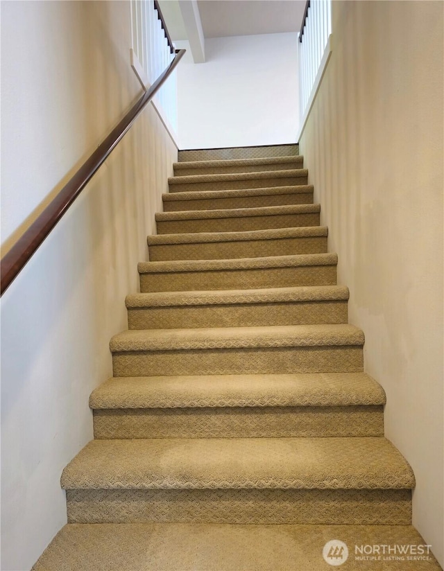 1901 78th Pl SE, Everett, WA 98203 - view of staircase