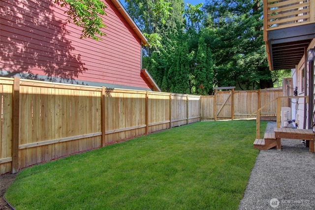 9030 6th Ave NW, Seattle, WA 98117 - view of yard featuring a gate