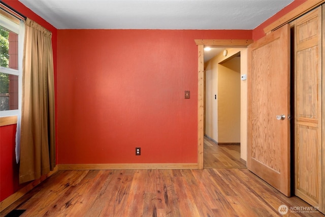 2526 19th St, Bremerton, WA 98312 - unfurnished room with wood finished floors and baseboards