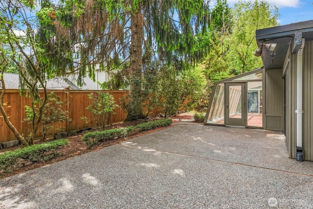 7633 NE 123rd St, Kirkland, WA 98034 - view of patio