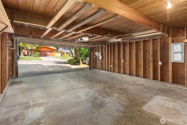 7633 NE 123rd St, Kirkland, WA 98034 - view of garage