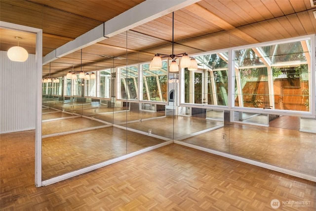7633 NE 123rd St, Kirkland, WA 98034 - view of unfurnished sunroom