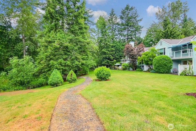 22002 SE 40th Ln Unit 1111, Issaquah, WA 98029 - view of grassy yard
