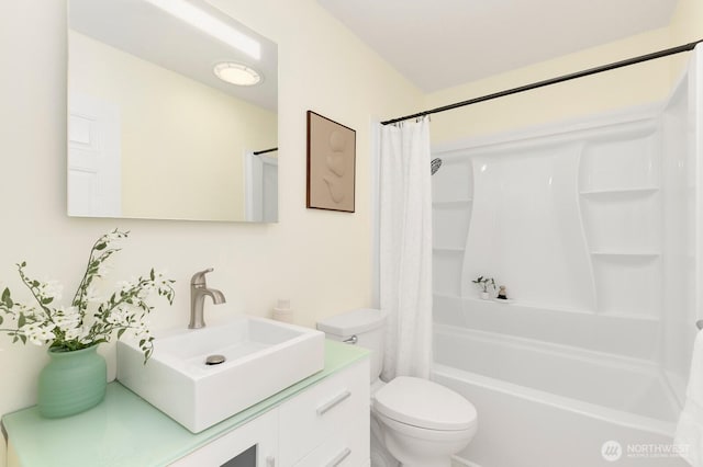 9930 NE 144th Ln Unit 206, Kirkland, WA 98034 - full bath featuring vanity, shower / bath combo, and toilet