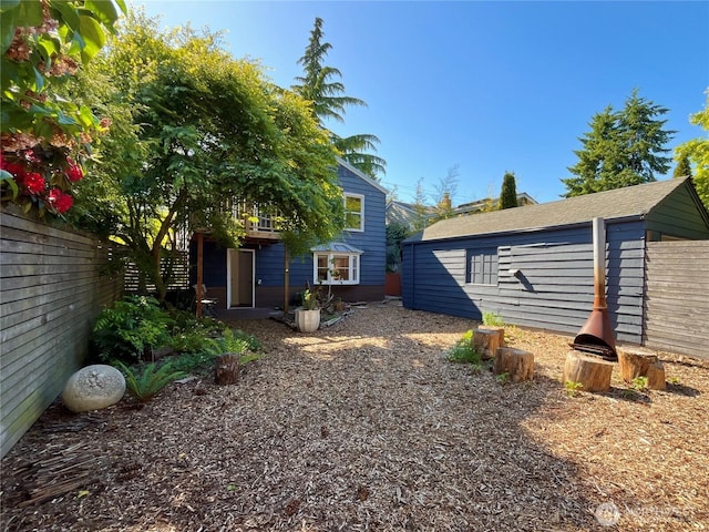 8414 9th Ave SW, Seattle, WA 98106 - view of yard