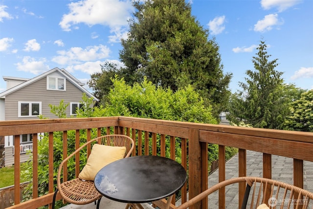 4528 36th Ave NE, Seattle, WA 98105 - view of deck