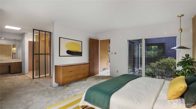16 Riverview Dr NE, Auburn, WA 98002 - carpeted bedroom with access to exterior