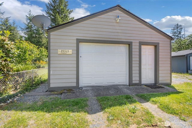 25513 37th Ave E, Spanaway, WA 98387 - view of detached garage