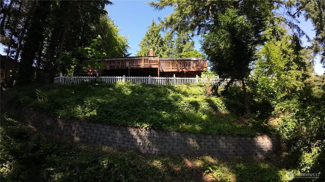 17521 25th Street Ct E, Lake Tapps, WA 98391 - view of yard with a deck