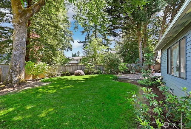 14208 93rd Ave NE, Kirkland, WA 98034 - view of yard with a deck
